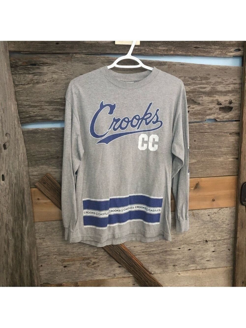 Crooks & Castles Size Med Light Grey with Blue Logo Print